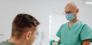 Aparaty ortodontyczne stałe w Gdańsku – jak przebiega leczenie i czego spodziewać się na każdym etapie?
